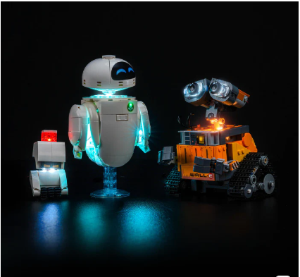 The cutest robot couple for your desk